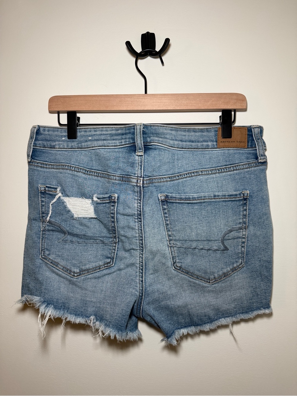 American Eagle Hi-Rise Shortie Shorts - Picture 2 of 9